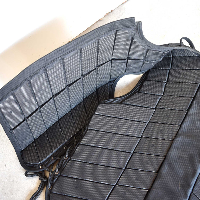 Lightly Used XL Vest padding Sale Barn Teskey's