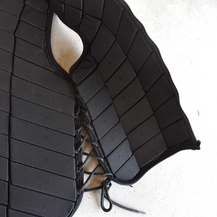 Lightly Used XL Vest padding Sale Barn Teskey's