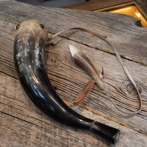 Vintage Powder Horn w/Screw Top Collectibles MISC