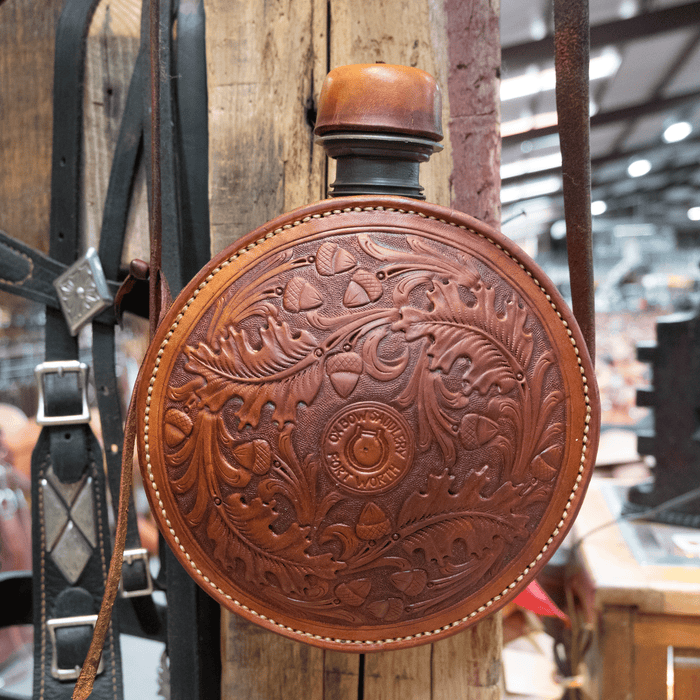 Bob Moline Oxbow Saddlery Leather Artist Tooled Canteen