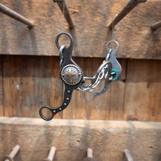 Paul Petska Ported Chain Bit w/Cross Concho Tack - Bits Paul Petska