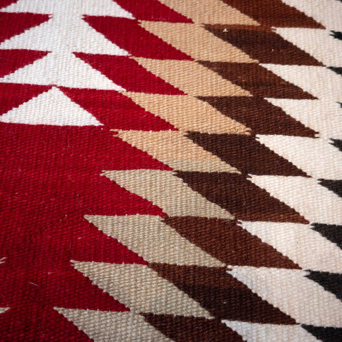 Vintage Navajo "Eye Dazzler" Rug Collectibles MISC