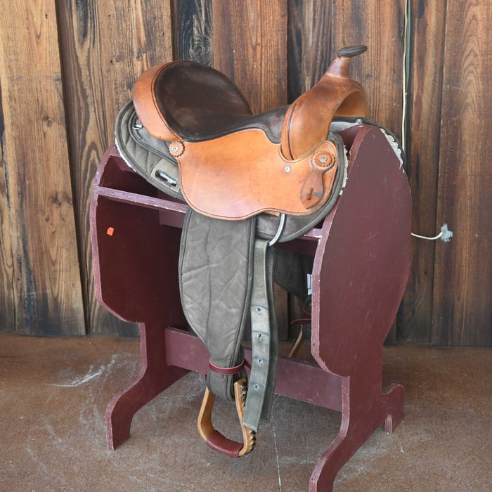 14.5" USED FABTRON TRAIL SADDLE Saddles - Used FABTRON
