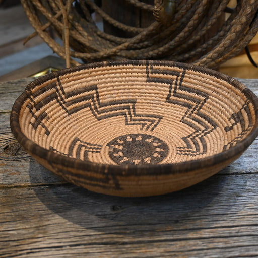 Apache Whirling Logs Basket Collectibles Teskey's