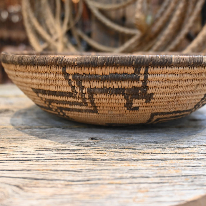 Apache Whirling Logs Basket Collectibles Teskey's