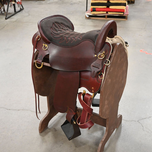17.5" TUCKER ENDURANCE HERITAGE TRAIL SADDLE Saddles - New Tucker
