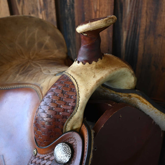15" USED DAKOTA TEAM ROPING SADDLE Saddles - Used Dakota Saddlery