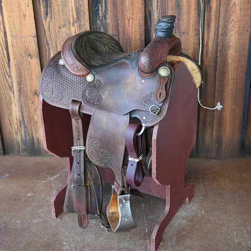 13.5" USED TROPHY TACK TEAM ROPING SADDLE Saddles - Used Trophy Tack Co.
