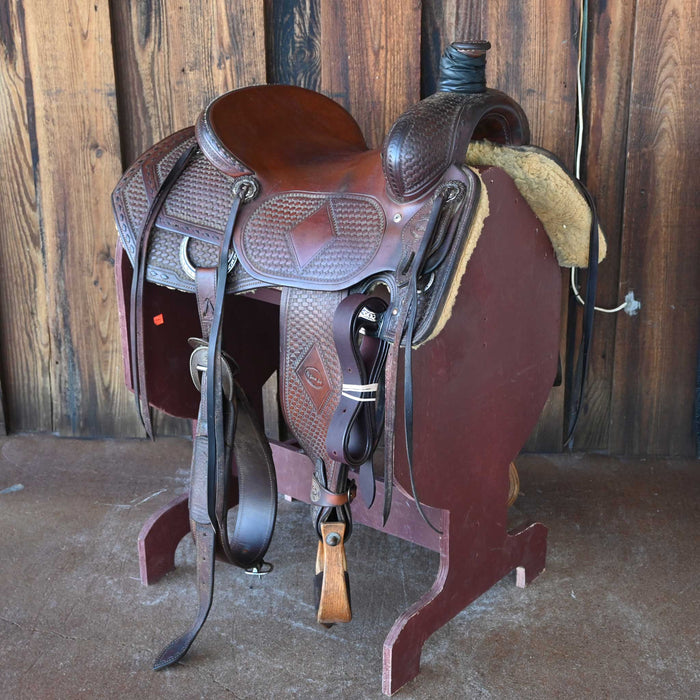 15" USED CHRIS COX RANCH CUTTING SADDLE