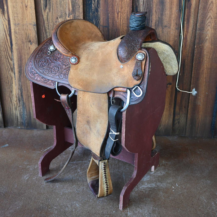 14.5" USED TWISTER TEAM ROPING SADDLE