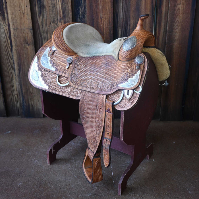 16" USED SILVER MESA SHOW SADDLE Saddles - Used Silver Mesa
