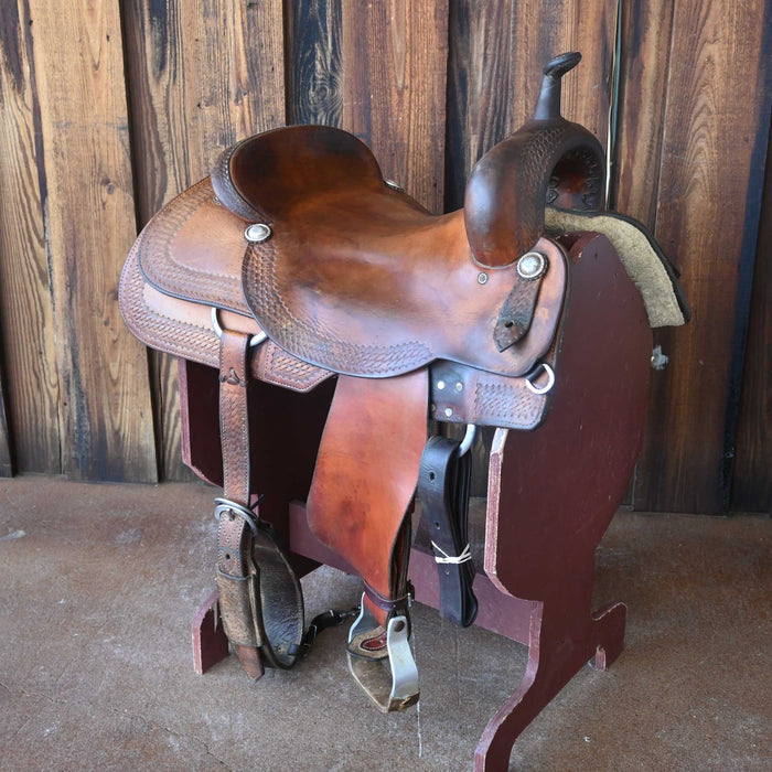 17.5" USED ROO HIDE CUTTING SADDLE Saddles - Used ROO HIDE