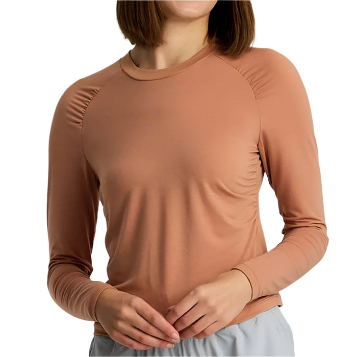 * Free Fly Women's Elevate Lightweight Fitted Top - FINAL SALE WOMEN - Clothing - Tops - Long Sleeved Free Fly Apparel