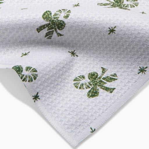 Candy Canes For You Bar Towel HOME & GIFTS - Tabletop + Kitchen - Kitchen Decor Geometry