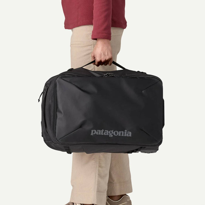 Patagonia Black Hole MLC Wheelie - Black ACCESSORIES - Luggage & Travel - Rolling Luggage & Suitcases Patagonia