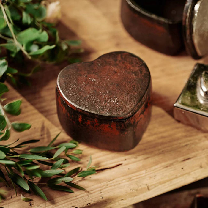 Jan Barboglio Amor Heart Box HOME & GIFTS - Home Decor - Decorative Accents Jan Barboglio By Blanca Santa