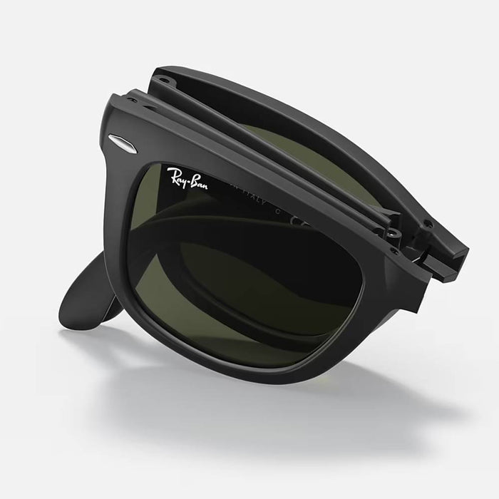 Ray-Ban Wayfarer Folding Sunglasses ACCESSORIES - Additional Accessories - Sunglasses Ray-Ban
