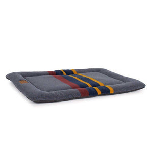 Pendleton Berber Lake Comfort Cushion
