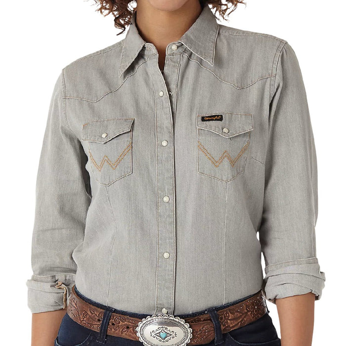 Wrangler Women's Pearl Snap Shirt WOMEN - Clothing - Tops - Long Sleeved Wrangler