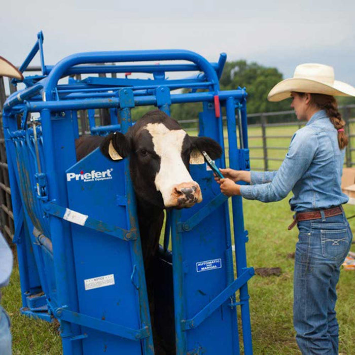 Priefert Model 91 Headgate (In-Store Only) Equipment - Chutes Priefert