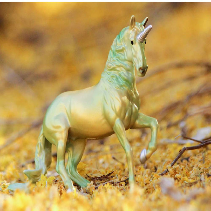 Breyer Unicorn Treasures - Peridot KIDS - Accessories - Toys Breyer