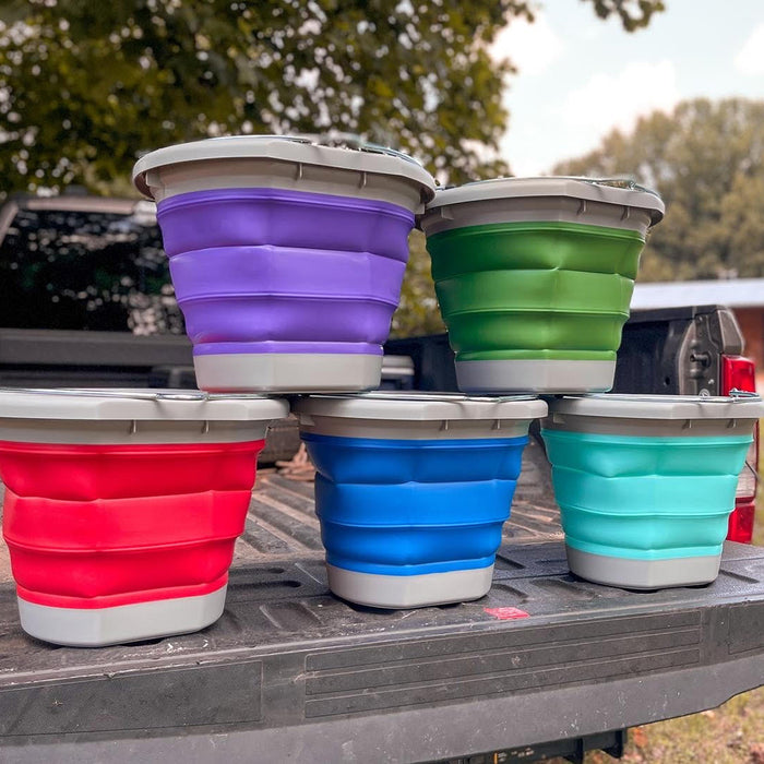Boss Equine Collapsible Water Bucket for Horses Barn - Buckets & Hangers Boss Equine Products