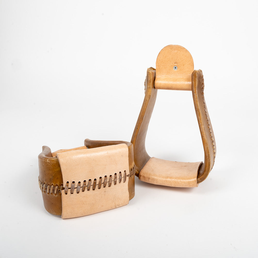 What is the inside width and height of these 4" Rawhide Stirrups?