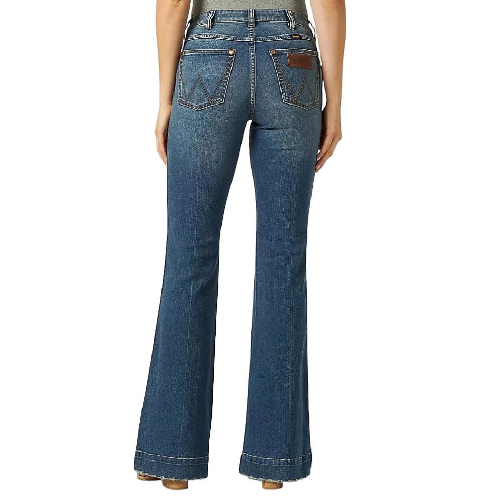 How does the fit through the seat and thighs of this Wrangler Women's Retro High Rise Trouser Jean compare to other styles?