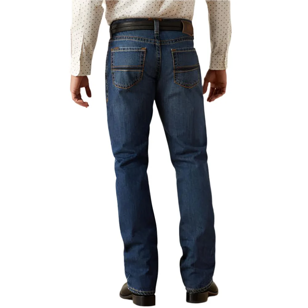 How do the Ariat Men's M4 Buckeye Straight Leg Jean fit?