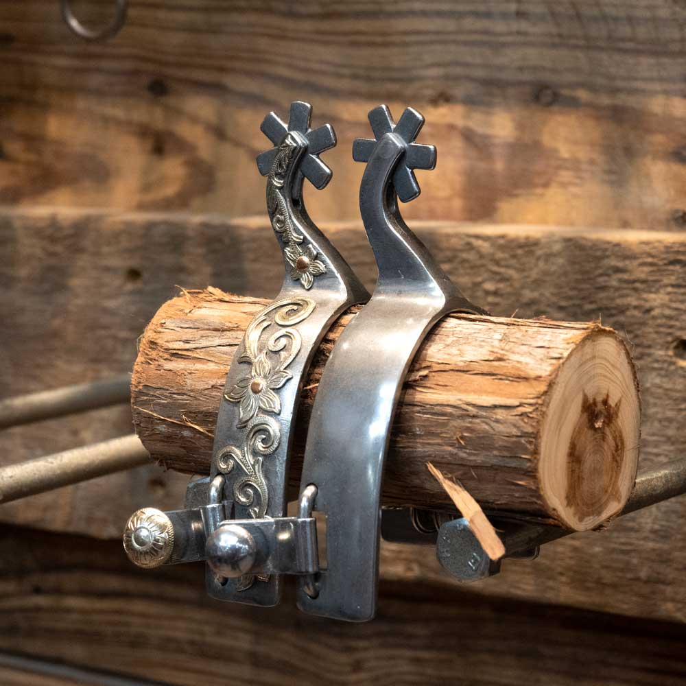 What is the heel width on this set of Teskey's Men's Spurs Style 109?