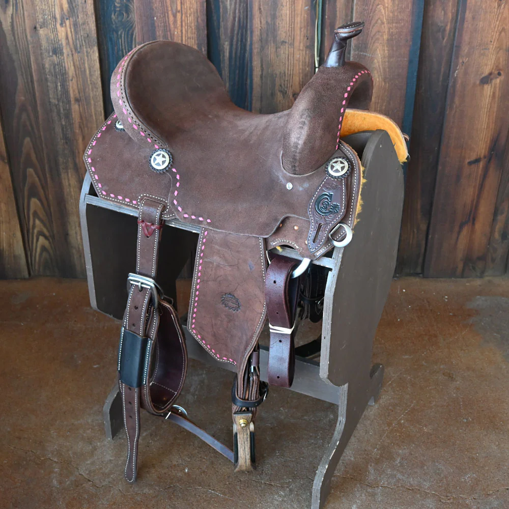 What is the gullet size and bars on this 15" USED JEFF SMITH C3 BARREL SADDLE?