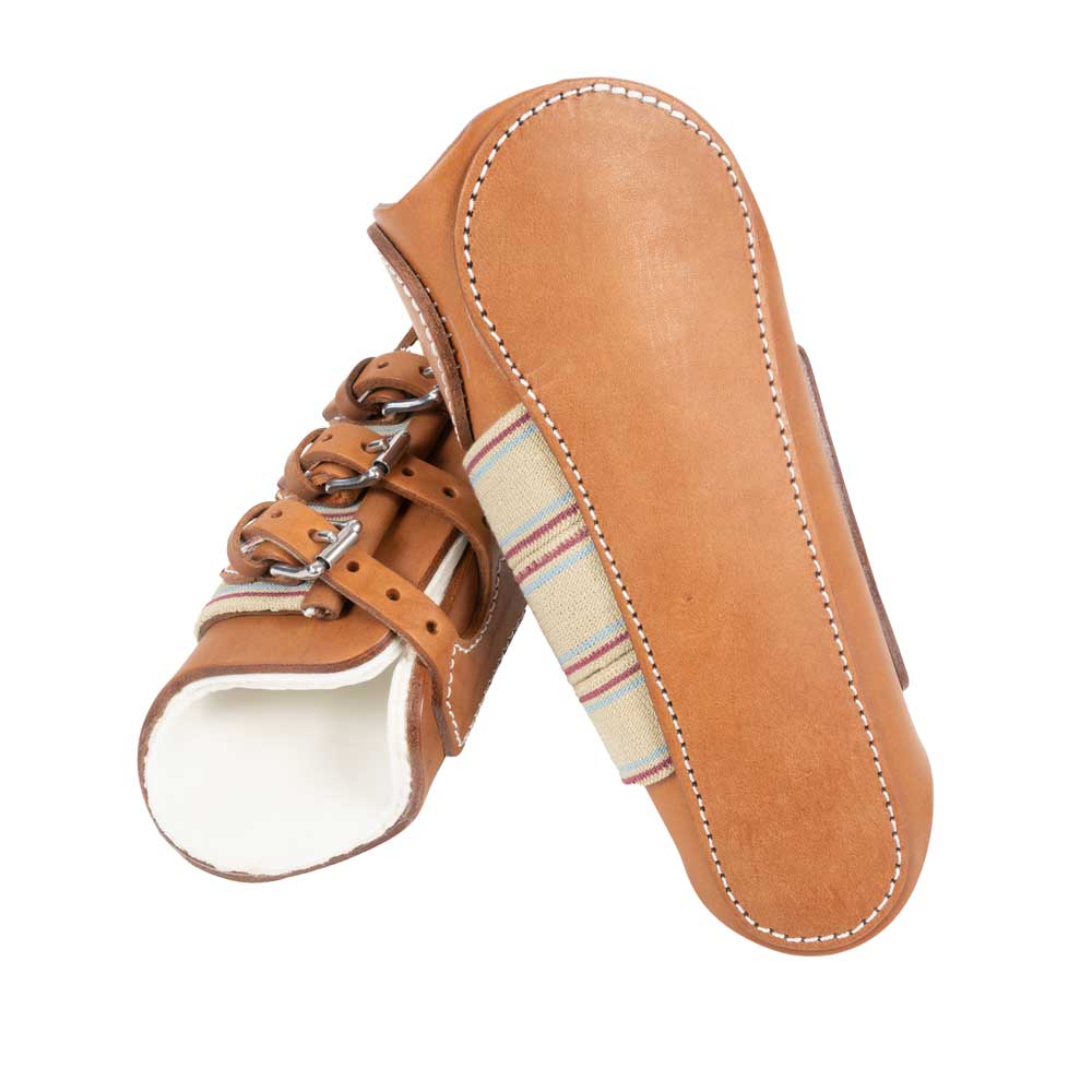 What size do the Formay Leather Splint Boots come in?