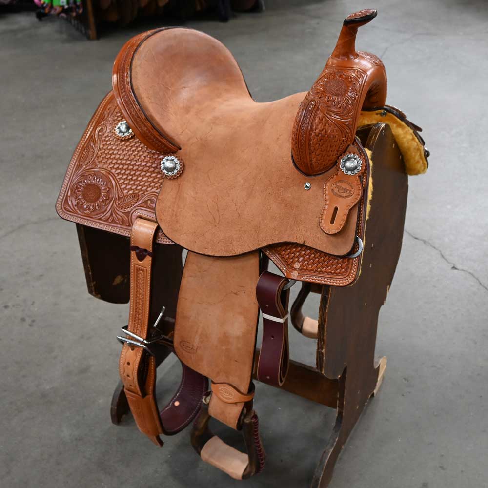 What is the skirt length on this 14.5" TESKEY'S BARREL SADDLE?