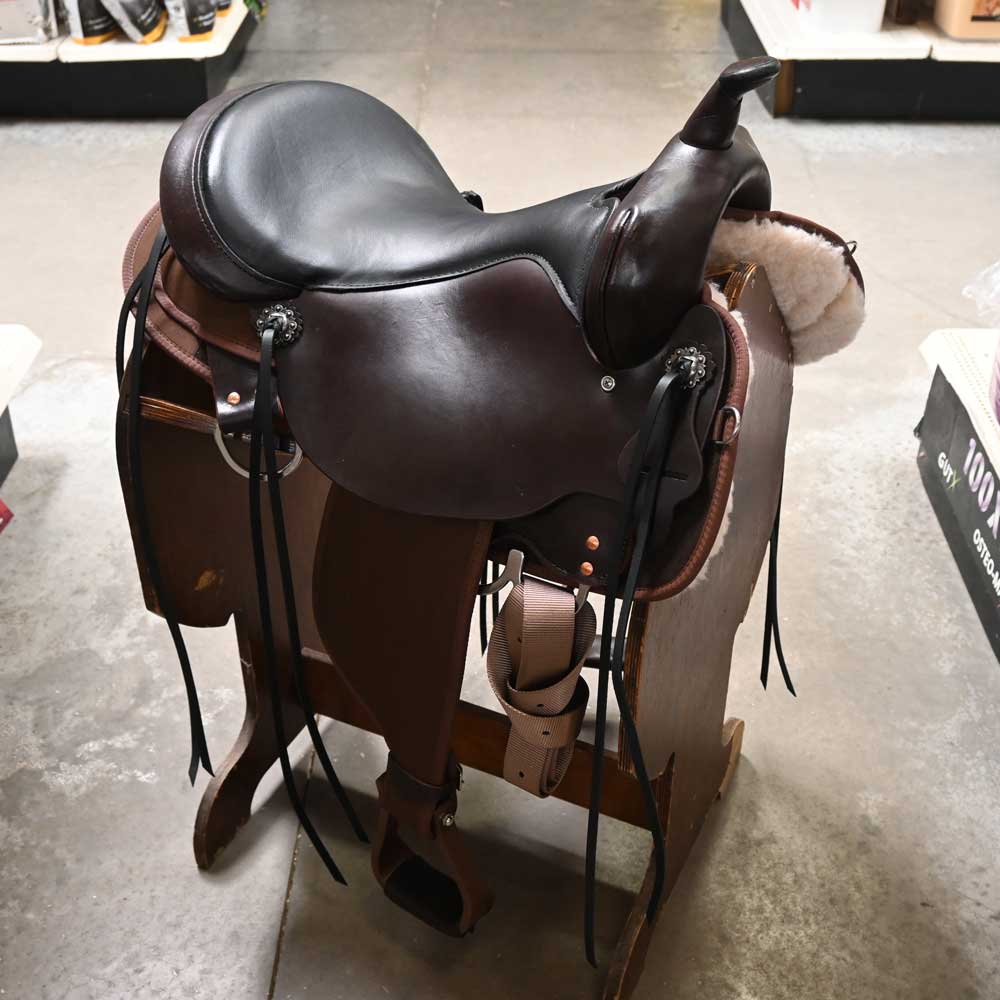 How much does the 17" High Horse Bear Brook Trail Saddle weigh?