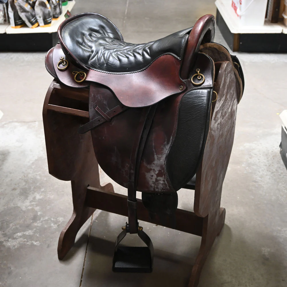 17.5" USED TUCKER EQUITATION ENDURANCE TRAIL SADDLE Questions & Answers
