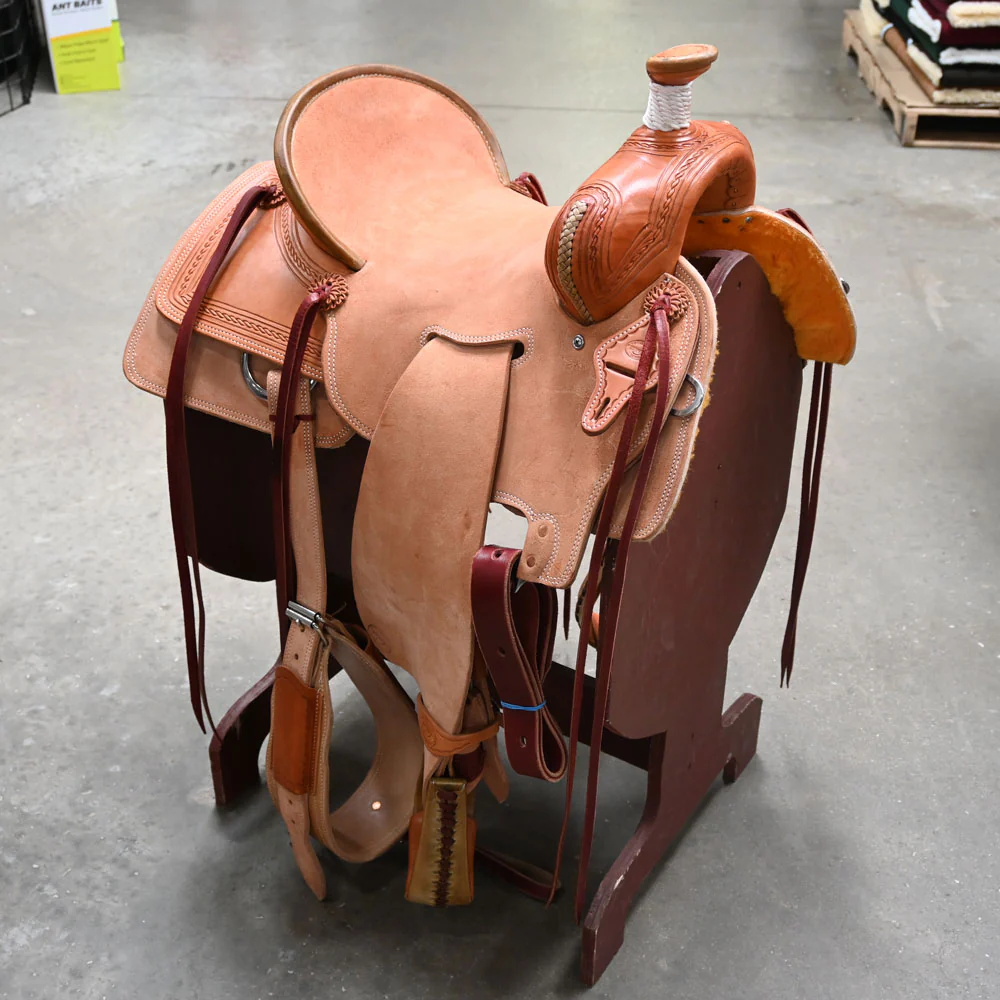 What is the gullet size on this 14.5" TESKEY'S RANCH ASSOCIATION SADDLE?