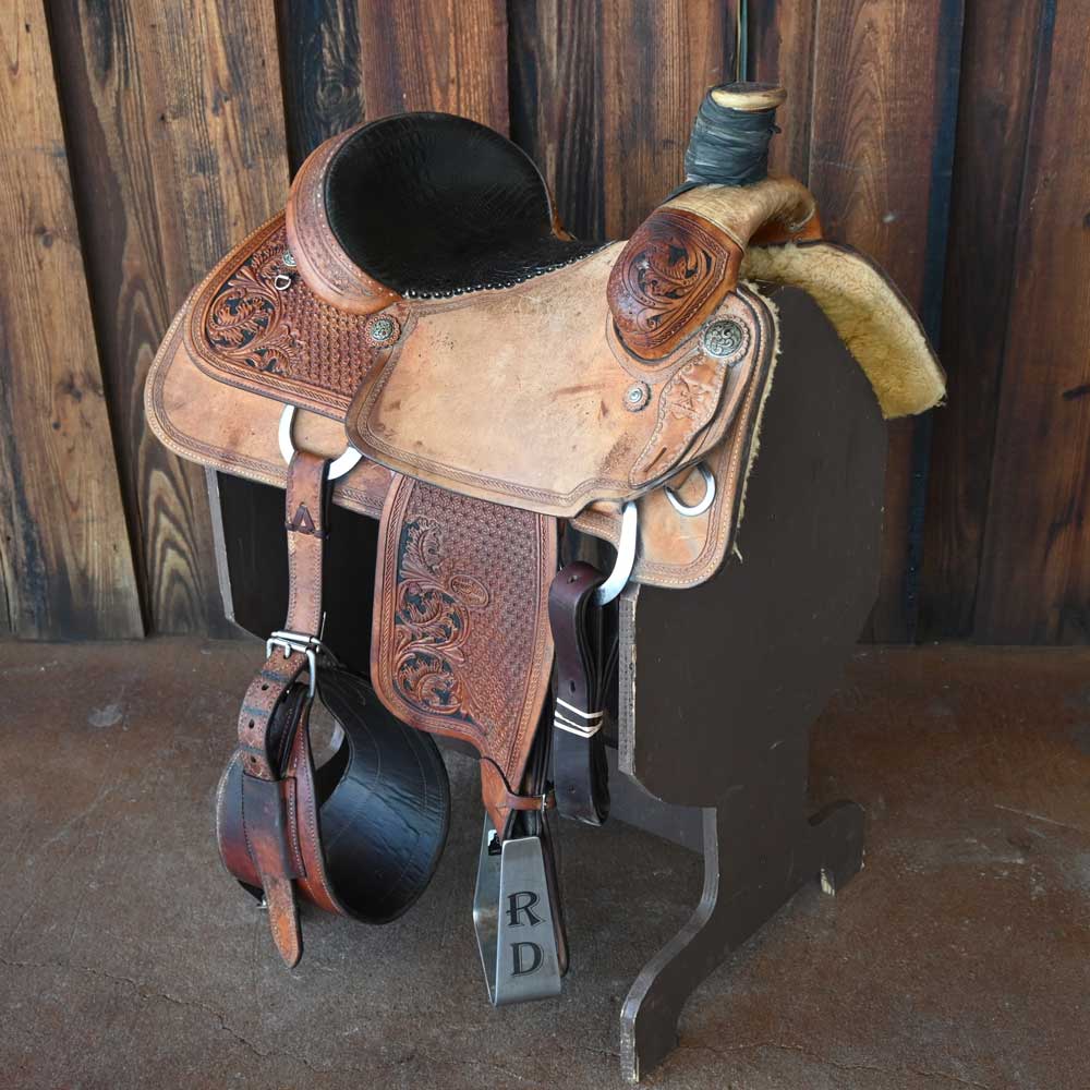 What is the gullet width on this 15" USED X REINSMAN ROPING SADDLE?