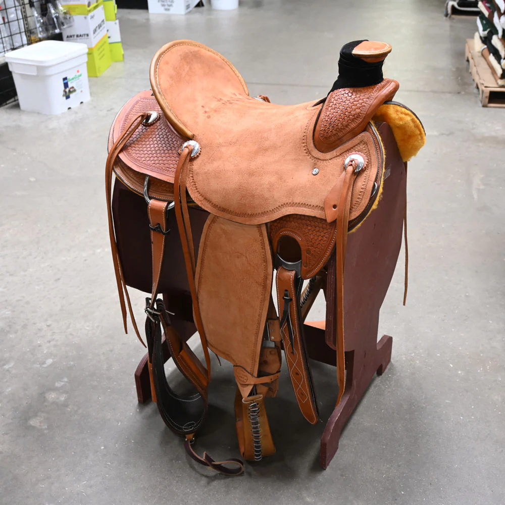 What is the guarantee policy for this 16.5" BRAZOS RIVER WADE SADDLE?