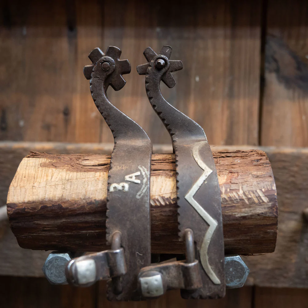 What are the overall measurements on the No Stamp Silver Mounted Spurs?