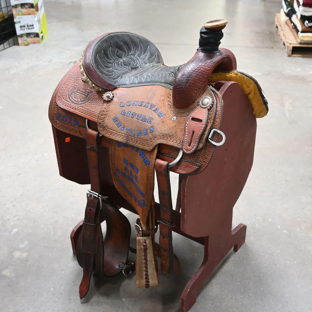 14" USED CORRIENTE ROPING SADDLE Questions & Answers