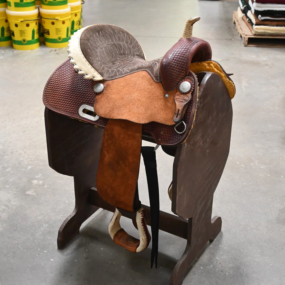 14" USED BILLY COOK BARREL SADDLE Questions & Answers
