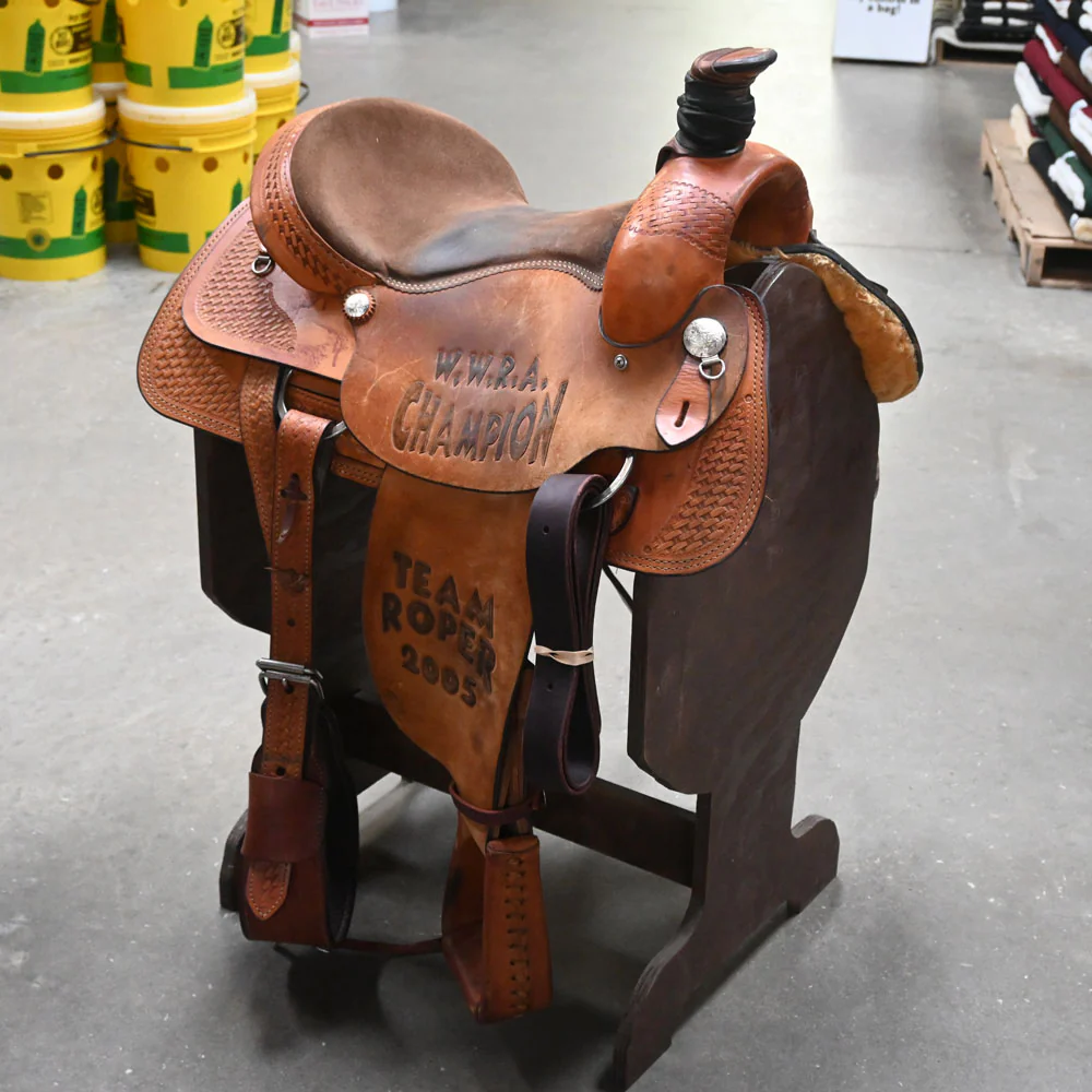 16" USED RUFF'S TEAM ROPING SADDLE Questions & Answers
