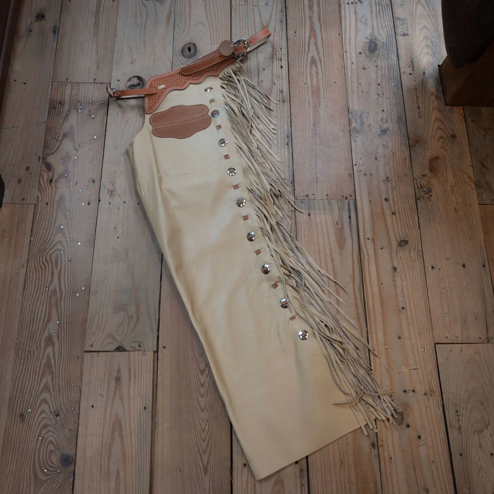 Does Teskey's carry youth chaps?