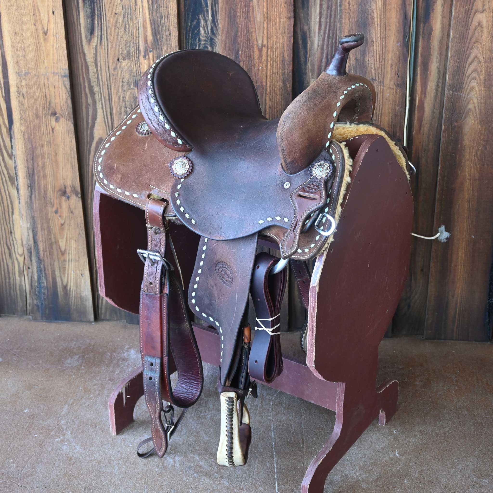 14" USED TESKEY'S BARREL SADDLE Questions & Answers