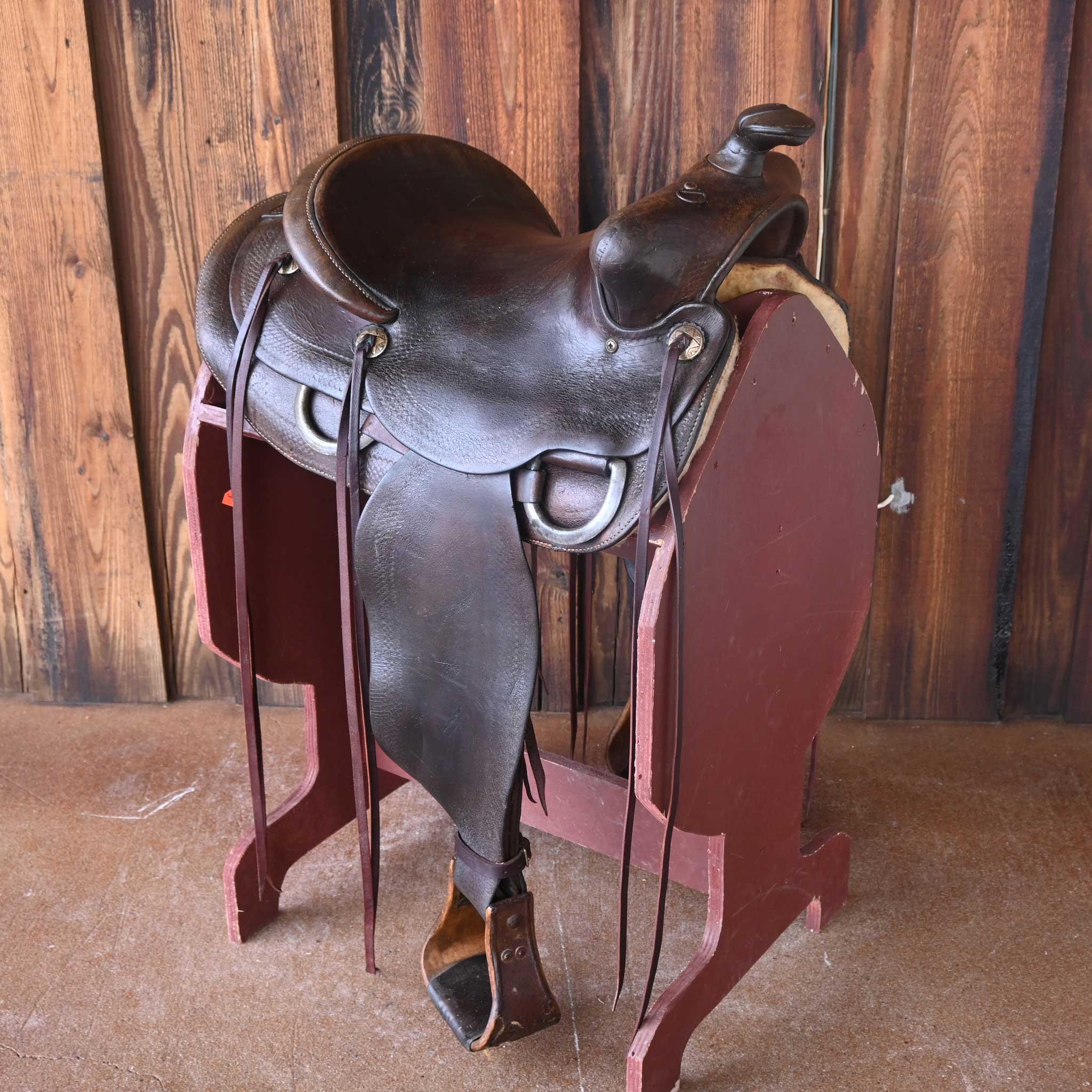 What style or theme does this saddle add to a space?