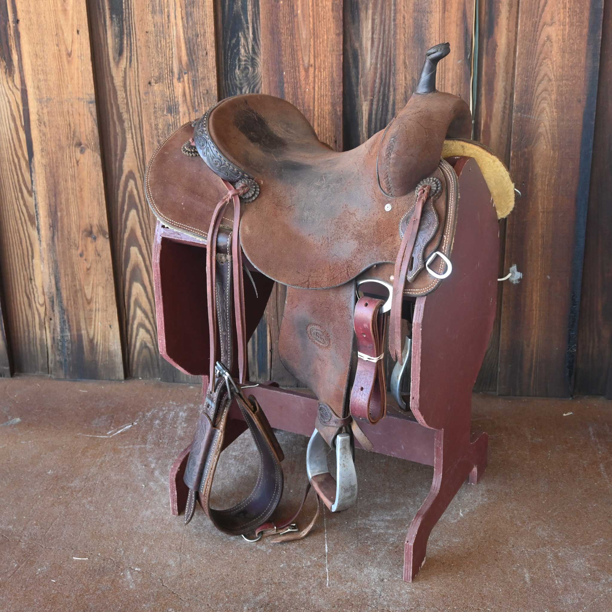 What is the skirt length on the 15.5" USED TESKEY'S PRO CUTTER RANCH CUTTER SADDLE?