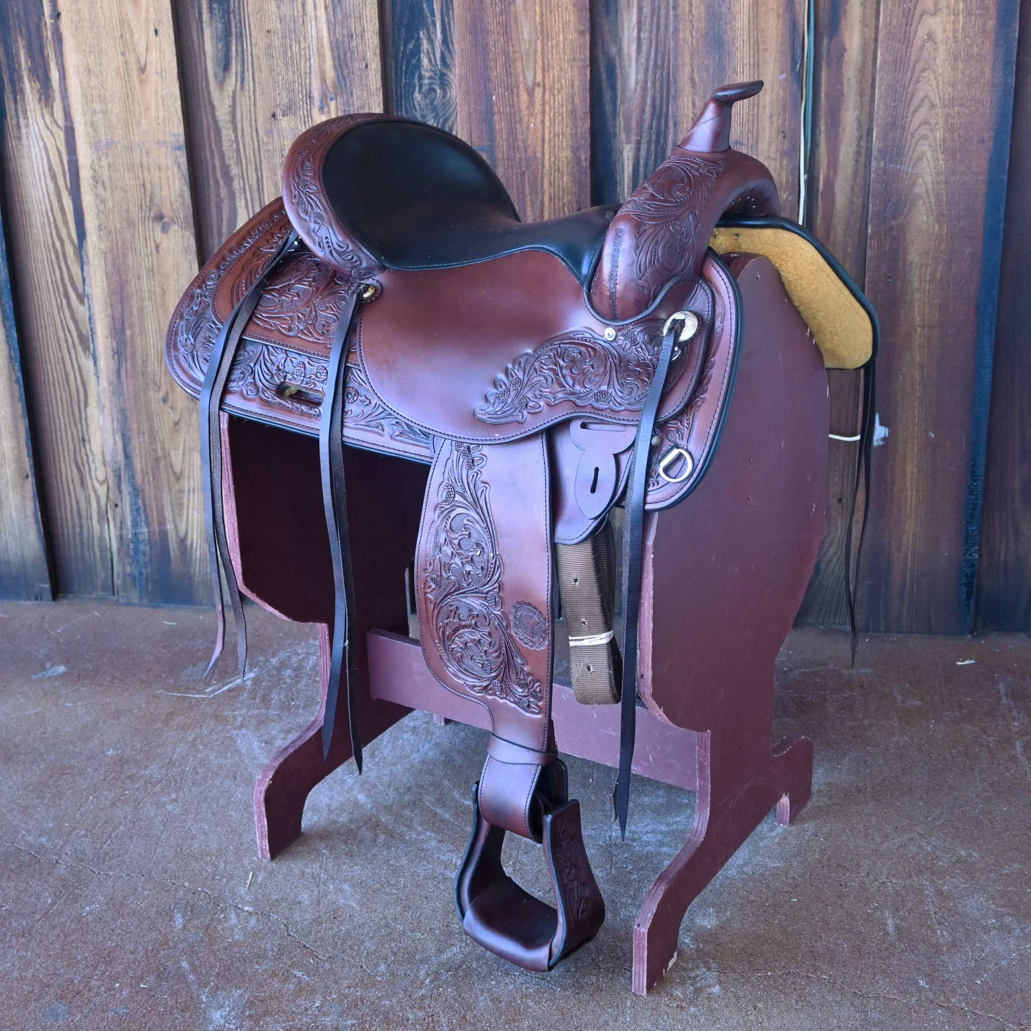 What is the tree size on this 16" USED CIRCLE Y FLEX-LITE TRAIL SADDLE please?