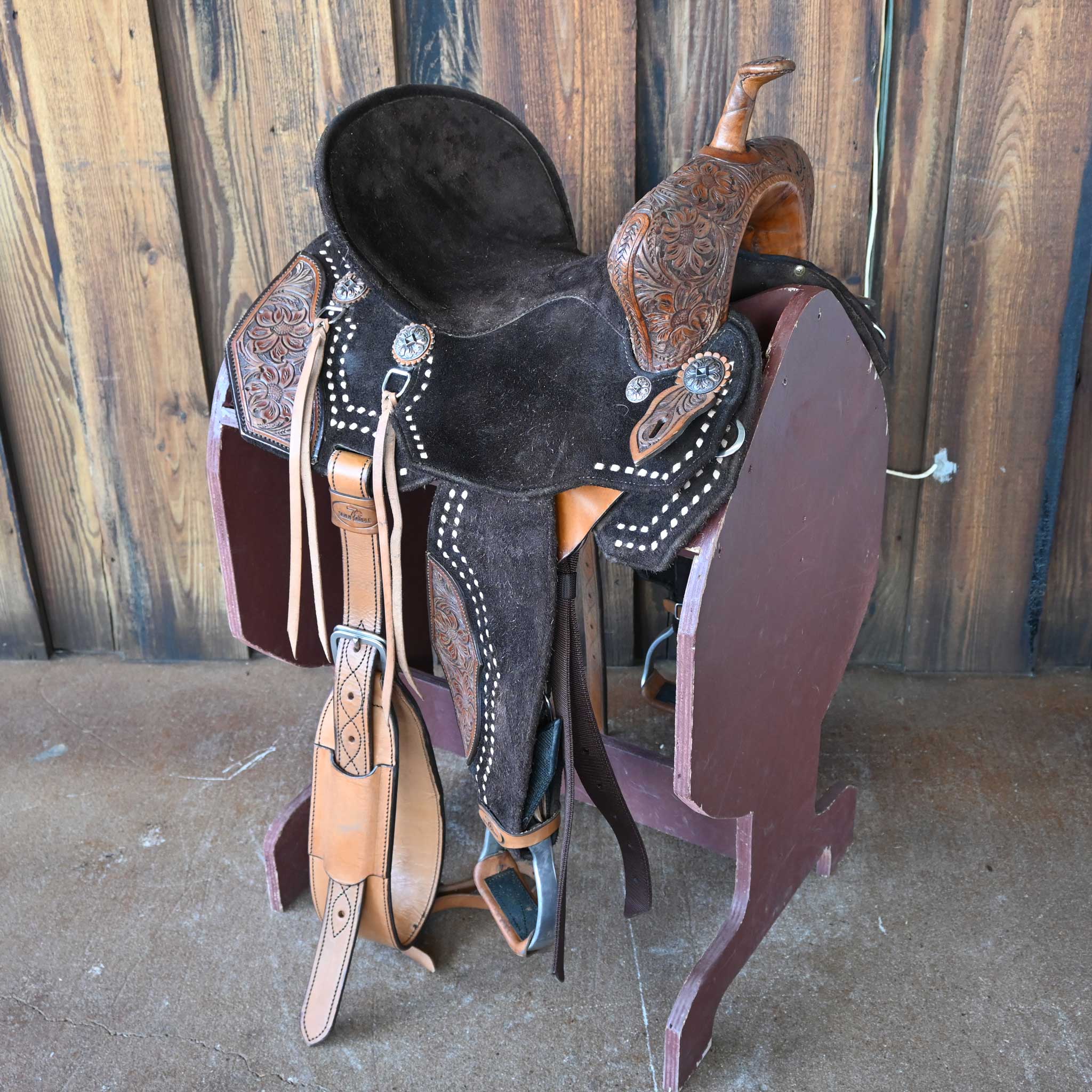 13.5" USED SEVEN BARREL SADDLE Questions & Answers