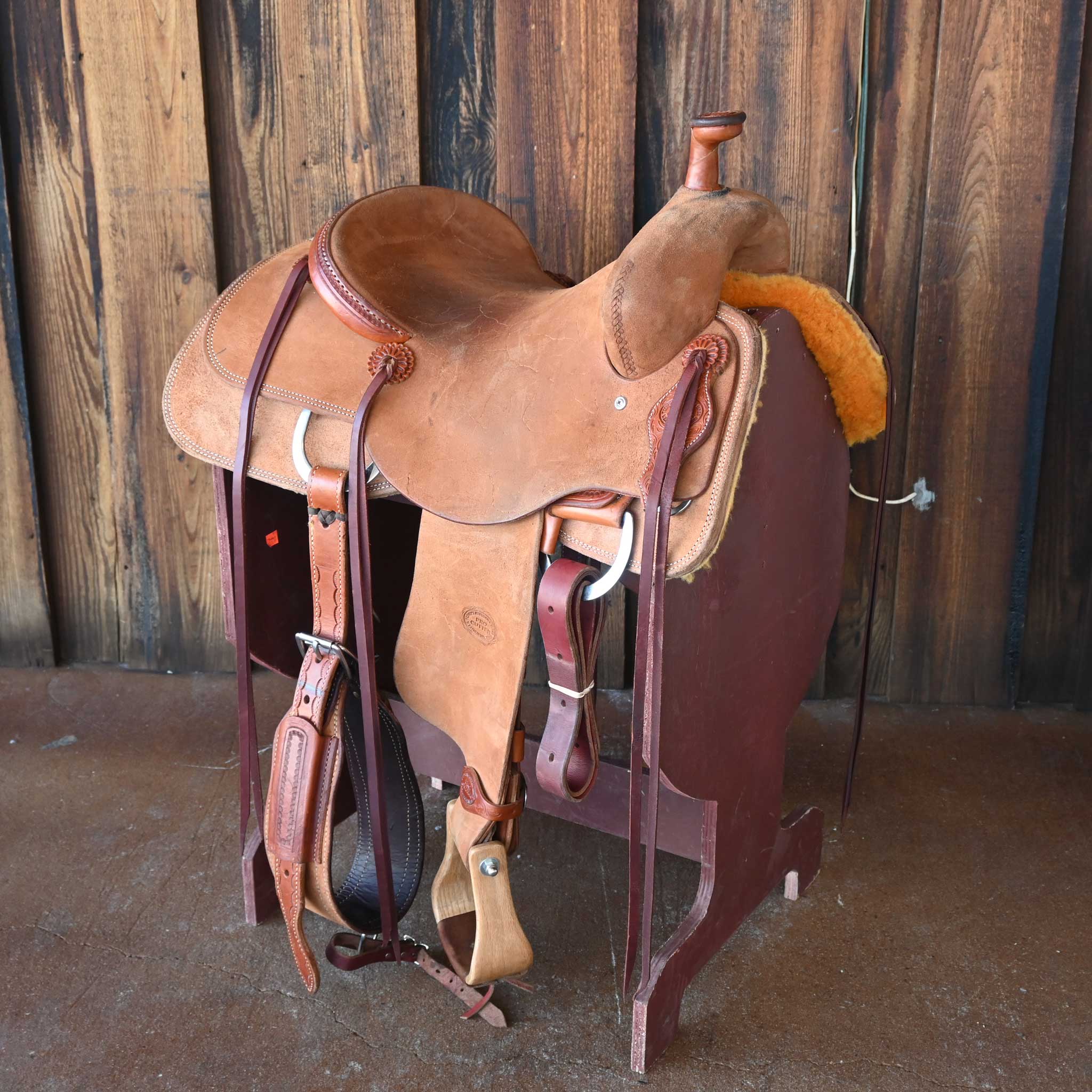 15.5" USED TESKEY'S PRO CUTTER RANCH CUTTER SADDLE Questions & Answers
