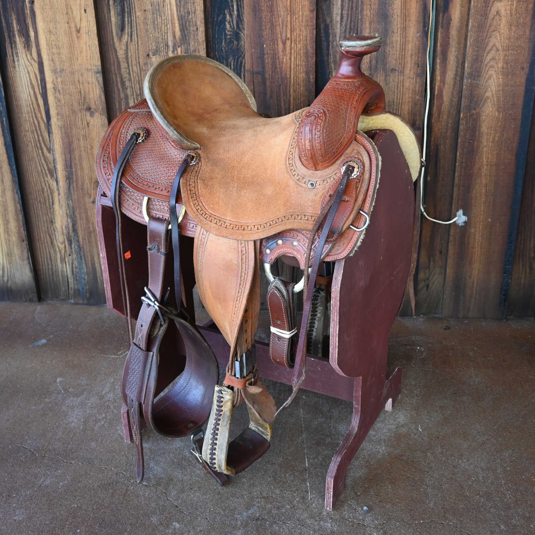 Can I get more information on this 15" USED CORRIENTE RANCH SADDLE?